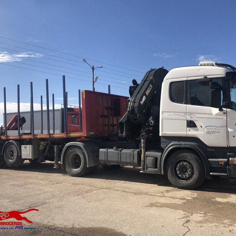 semirremolque grua y velas