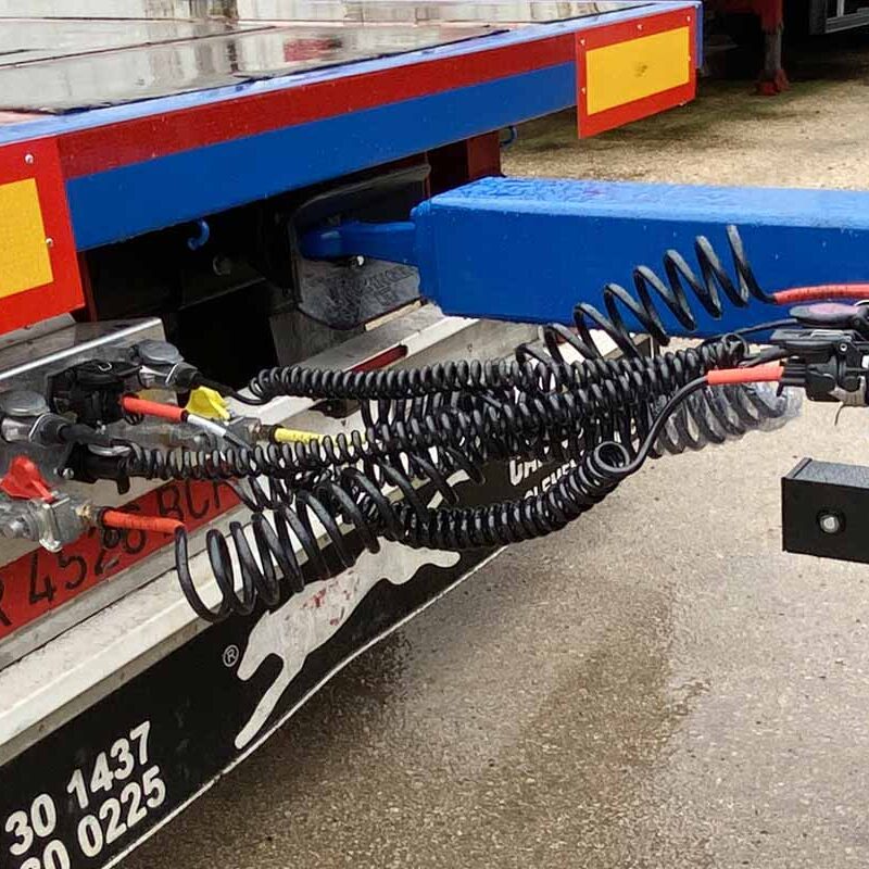 plataformas mega trailer con enganche ringfeder