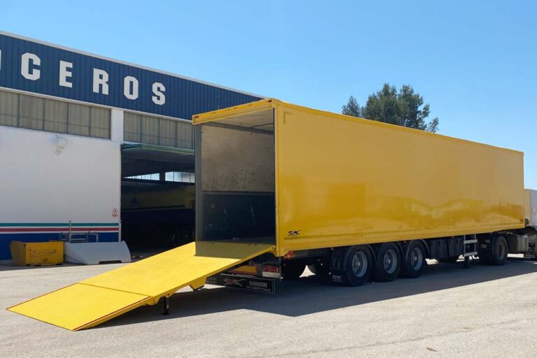 furgon con rampa elevadora