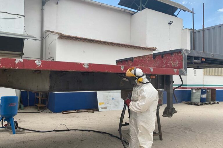 chorreado de arena y pintura