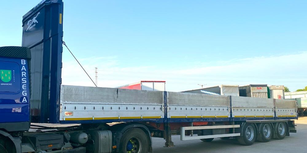 Plataforma con laterales y rampas manuales